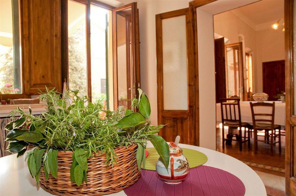 Bed & Breakfast Borgo Largo 51 3*